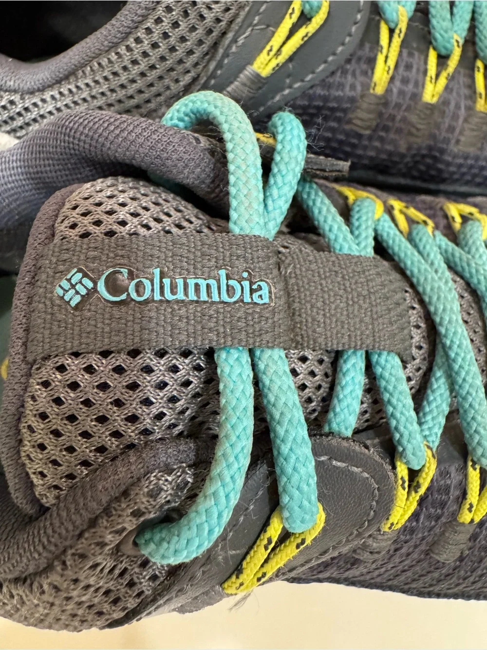 Columbia Women's Trailstorm Waterproof Hiking Shoe - Graphite/Dolphin Size 7 1/2